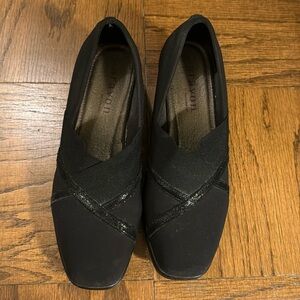 Black Aravon women’s shoes